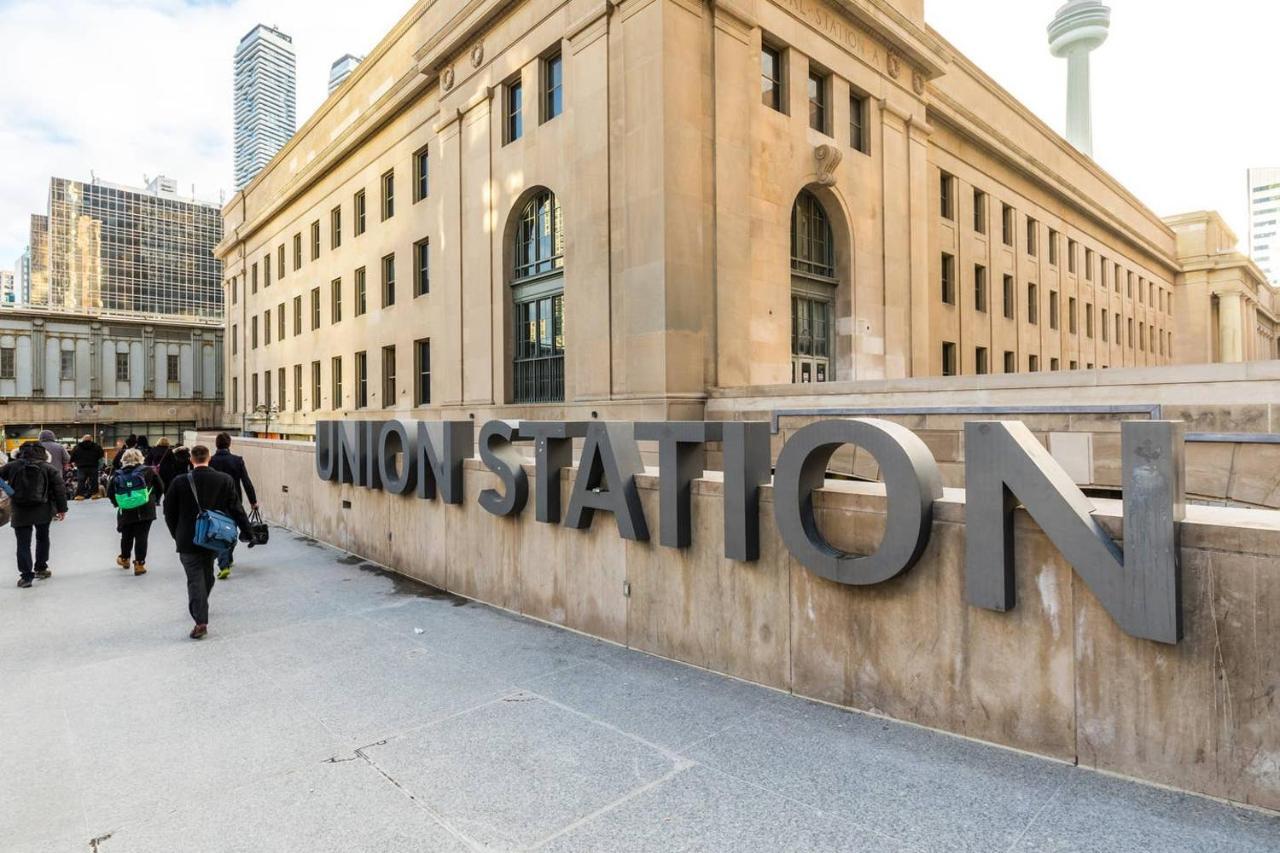 Ferienwohnung Luxury Adventure Cn Tower/Mtcc/Scotiabank Arena Toronto Exterior foto